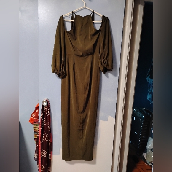 Shona Joy Olive Green Satin Dress 6 - Picture 5 of 6